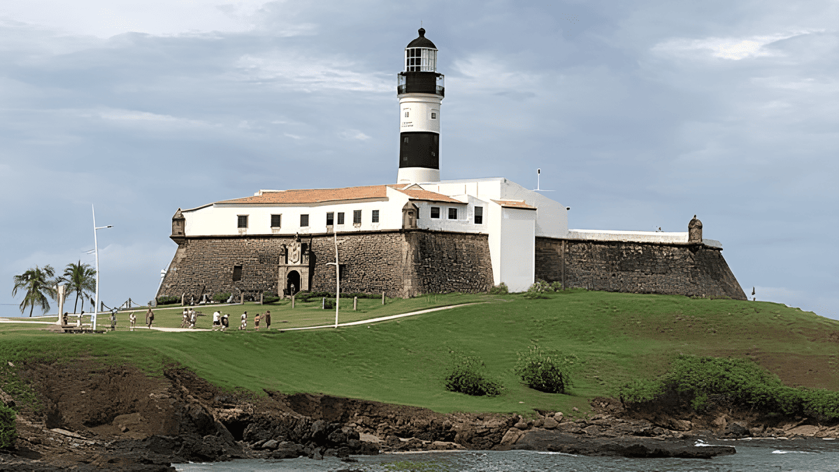 Salvador: Seu Guia Completo para Explorar a Capital Baiana 1 Salvador: Roteiro de Viagem com Praias, Cultura e Gastronomia Incríveis