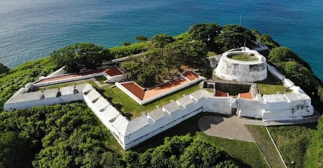 Como Explorar Fernando de Noronha: Guia Atualizado e Completo