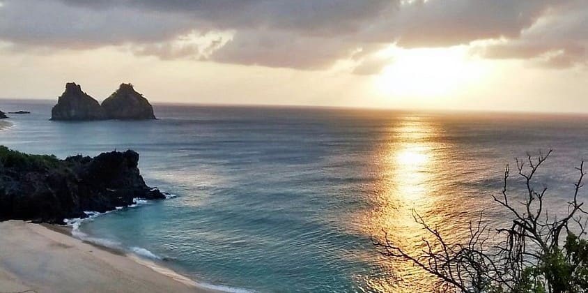 Roteiro de Viagem para Fernando de Noronha: Praias, Passeios e Dicas