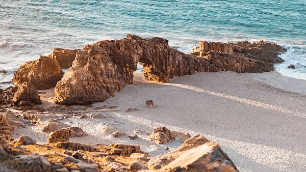 Jericoacoara: o paraíso vibrante no litoral do Ceará 9 Praia da Malhada