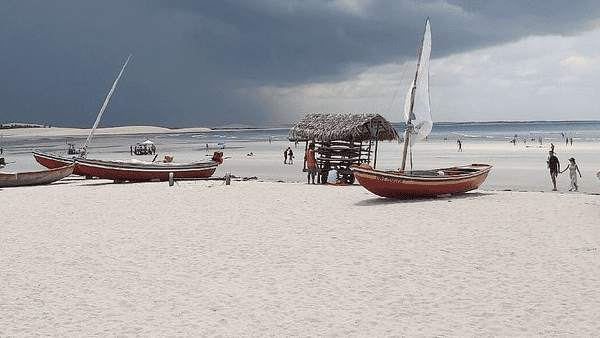 Jericoacoara: o paraíso vibrante no litoral do Ceará 4 Praia de Jericoacoara