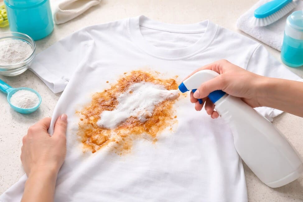 Guia completo de como tirar mancha de roupa: soluções reais para todos os tipos